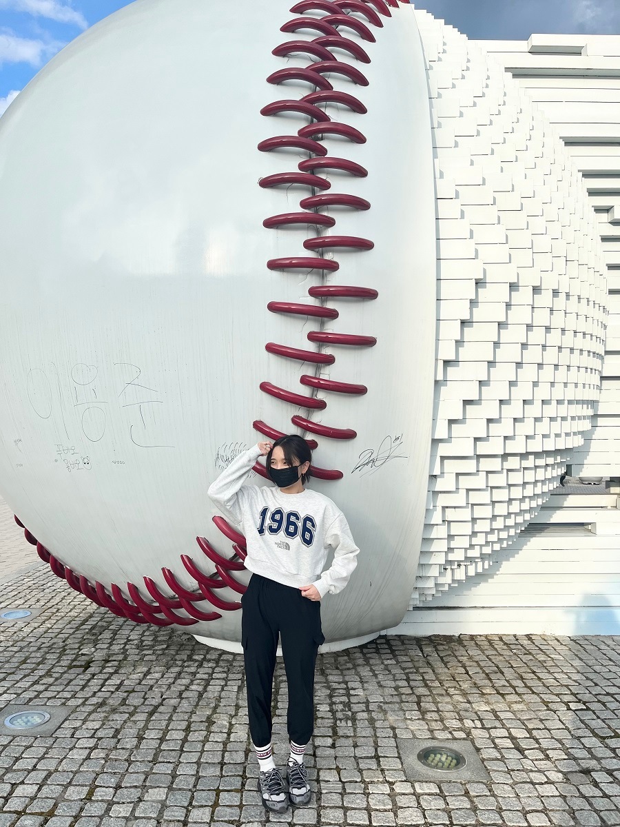 1966 LOGO SWEATSHIRTS 4色 新商品 男女共用 韓国人気 カップルアイテム 肝節期 韓国ファッション ストリートファッション 女性服 冬のファッション