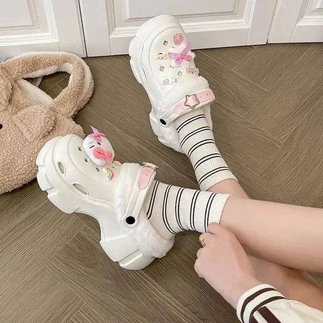 【メガ割】アニメかわいいハローキティ洞洞靴女の外履き2024秋冬新作厚底増高ファッションソフト萌え包頭2着綿スリッパ