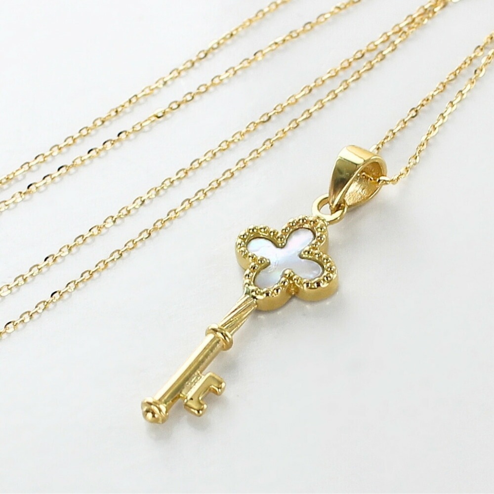 K18 18金 ネックレス レディース ゴールド ミルグレイン 鍵 パール チェーンネックレス シンプル ペンダント ギフト プレゼント 女性 妻 母 誕生日 結婚記念日 高級感 上品 華奢 ランキン K18 18金 ネックレス レディース ゴールド ミルグレイン 鍵 パール チェーンネックレス シンプル ペンダント ギフト プレゼント 女性 妻 母 誕生日 結婚記念日 高級感 上品 華奢 ランキン