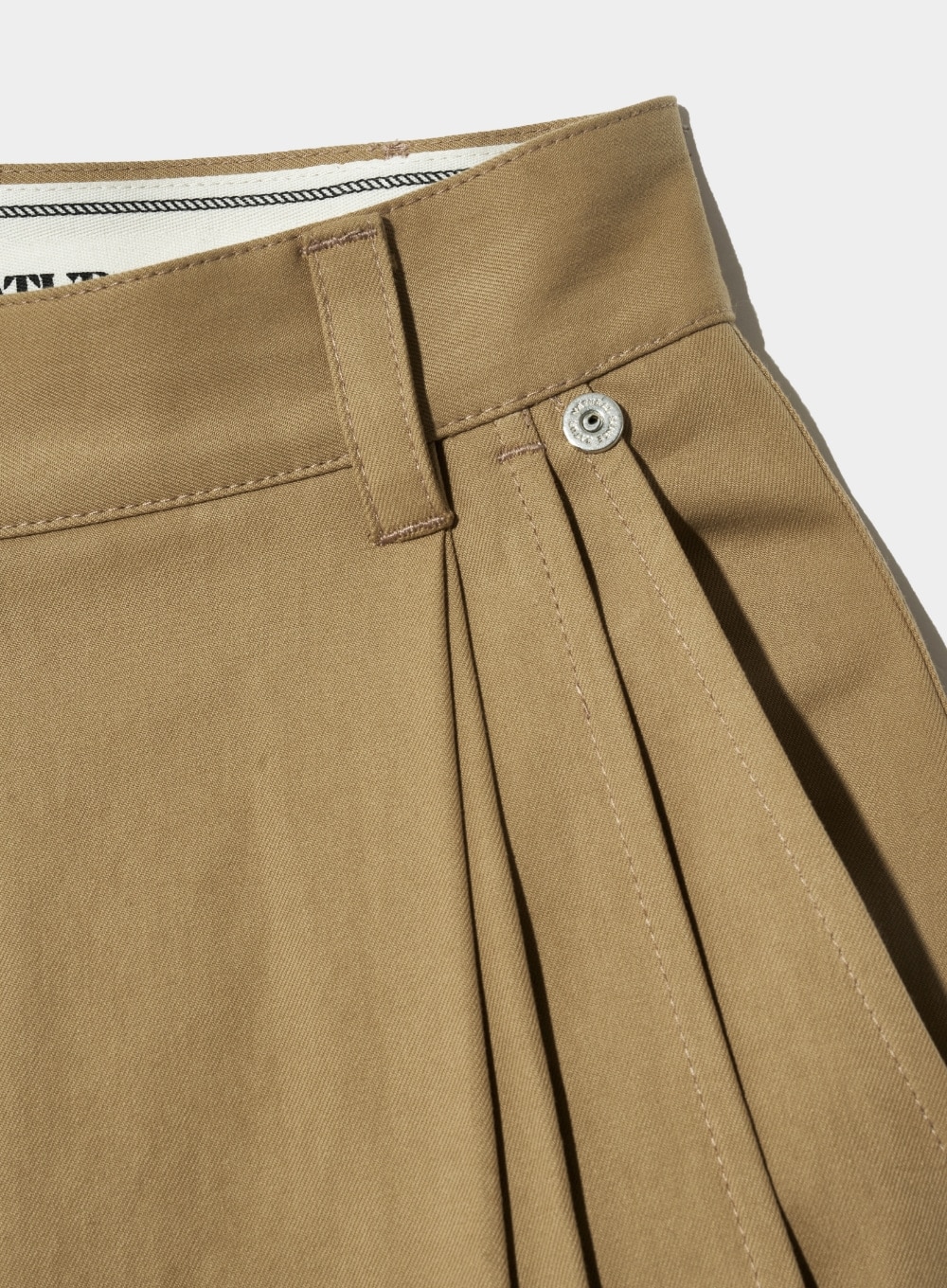 SATUR】 VINALES 2-TUCK WIDE CHINO PANTS : CLASSIC BEIGE その他