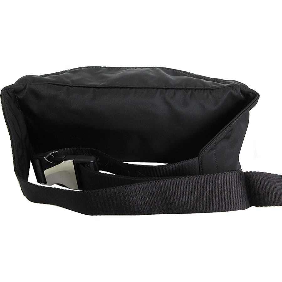 プラダ PRADA ボディバッグ ナイロン ブラック シルバー メンズ s0423f プラダ PRADA ボディバッグ ナイロン ブラック シルバー メンズ s0423f