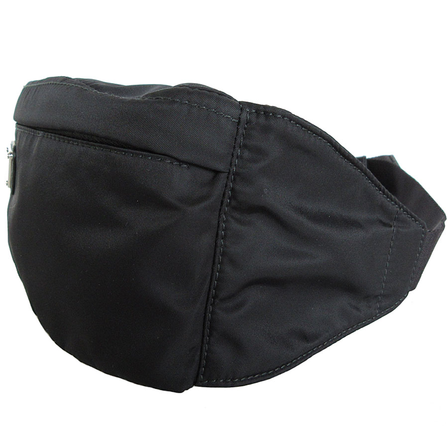 プラダ PRADA ボディバッグ ナイロン ブラック シルバー メンズ s0423f プラダ PRADA ボディバッグ ナイロン ブラック シルバー メンズ s0423f