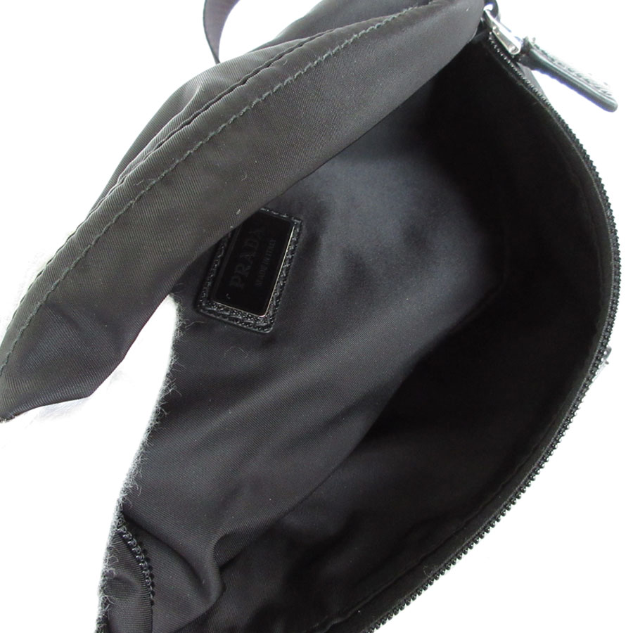 プラダ PRADA ボディバッグ ナイロン ブラック シルバー メンズ s0423f プラダ PRADA ボディバッグ ナイロン ブラック シルバー メンズ s0423f