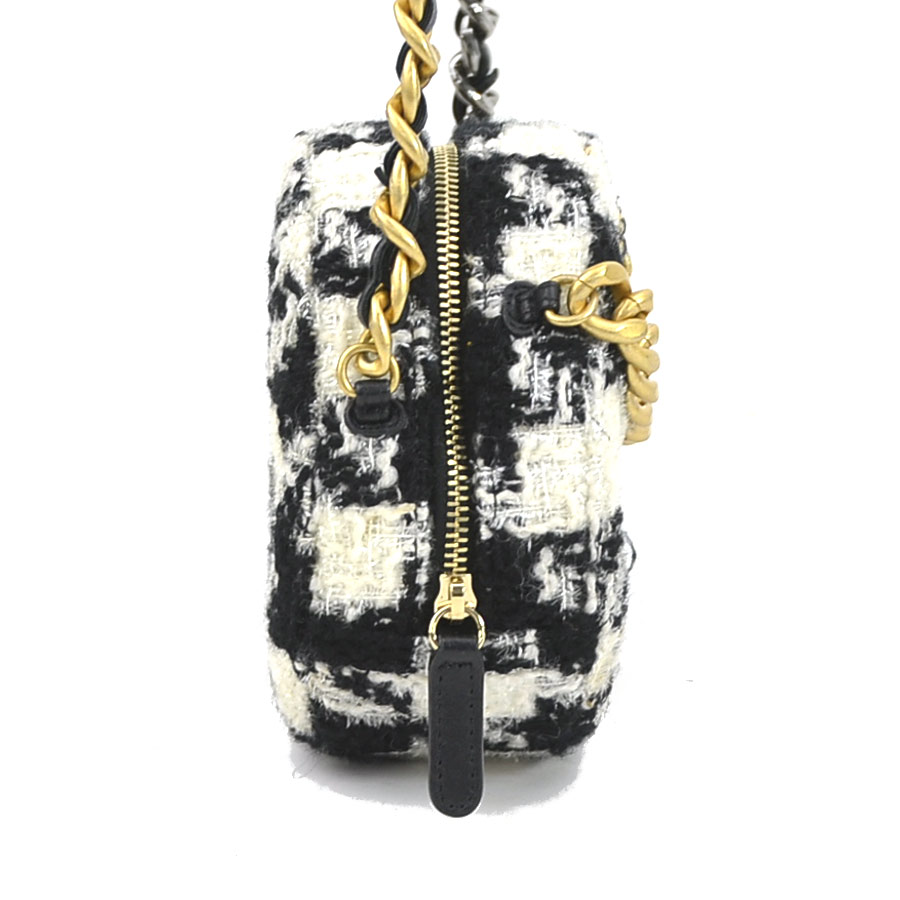 斜め掛けショルダーバッグ ココマーク ツイード/レザー/メタル ホワイト/ブラック/ゴールド/シルバー レディース e57437a pattayablatt.com