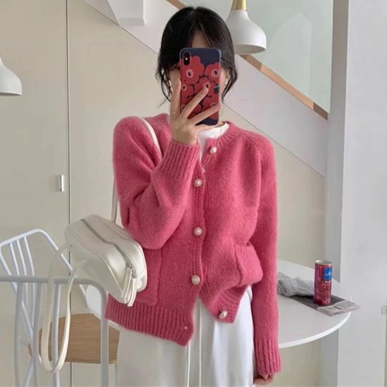 カーディガン レディース ニット セーター ラウンドネック 長袖 パールボタン ポケット レトロ クラシカル 無地 5color かわいい ガーリー カジュアル おでかけ デート おしゃれ カーディガン レディース ニット セーター ラウンドネック 長袖 パールボタン ポケット レトロ クラシカル 無地 5color かわいい ガーリー カジュアル おでかけ デート おしゃれ