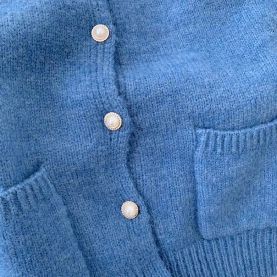 カーディガン レディース ニット セーター ラウンドネック 長袖 パールボタン ポケット レトロ クラシカル 無地 5color かわいい ガーリー カジュアル おでかけ デート おしゃれ カーディガン レディース ニット セーター ラウンドネック 長袖 パールボタン ポケット レトロ クラシカル 無地 5color かわいい ガーリー カジュアル おでかけ デート おしゃれ