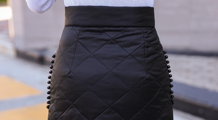 【送料無料】レディース ダウンスカート ダウン ボトムス タイト スカート 巻きスカート ラップスカート 防寒 中綿入り 暖かい 保温 フロントボタン 大きいサイズ 大人可愛い ママコーデ