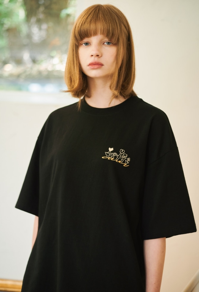 CPGN STUDIO】 Happiness Leo Embroidery Short Sleeve Tシャツ