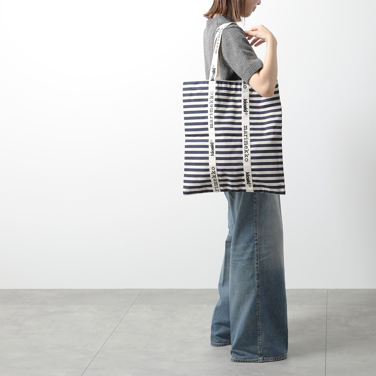 marimekko マリメッコ トートバッグ CARRIER MIDI TASARAITA キャリア ミディ タサライタ 093347 レディース KIOSKI キオスキ ロゴ 鞄 カラー2色 【me