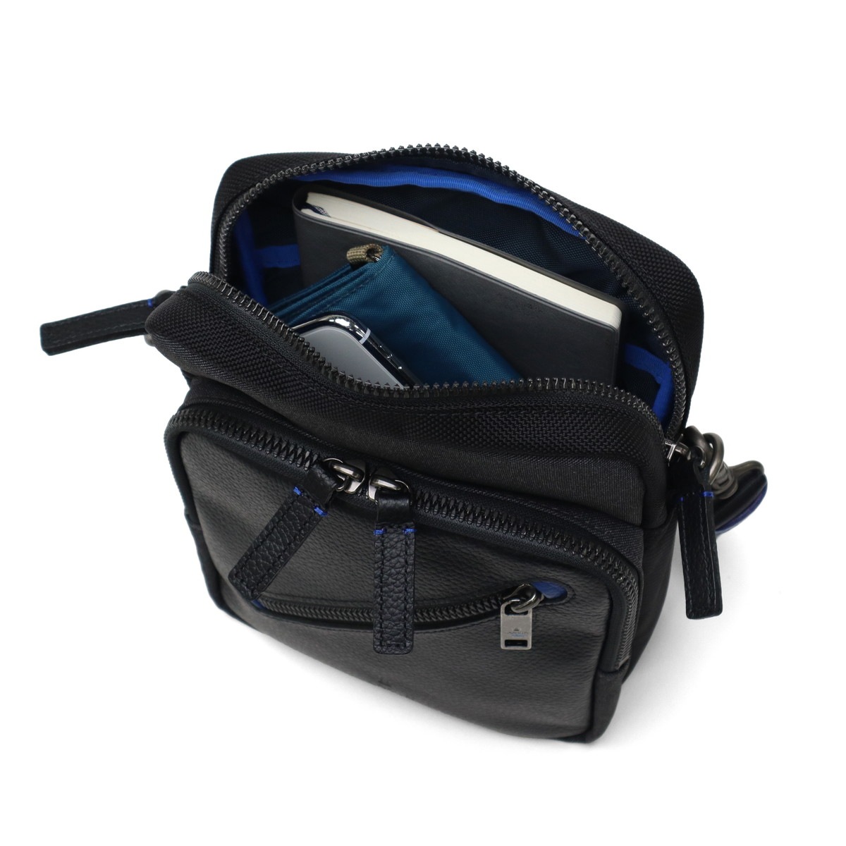 ショルダーバッグ メンズ ブランド 斜めがけ かっこいい 大人 軽量 小さめ 縦型 本革 革 バッグ ポリエステル ナイロン 斜めがけバッグ A5 撥水 日本製 男性 ラナ 557101