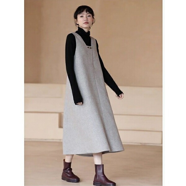 新规入荷続々 大人ジャンバースカート 前後自由自在 ヘリンボーン 上質ウール混紡 フレアスカートひざ下丈 ゆったり 変形デザイン ミモレ丈 通勤通学20代30代40代50代60代 新规入荷続々 大人ジャンバースカート 前後自由自在 ヘリンボーン 上質ウール混紡 フレアスカートひざ下丈 ゆったり 変形デザイン ミモレ丈 通勤通学20代30代40代50代60代