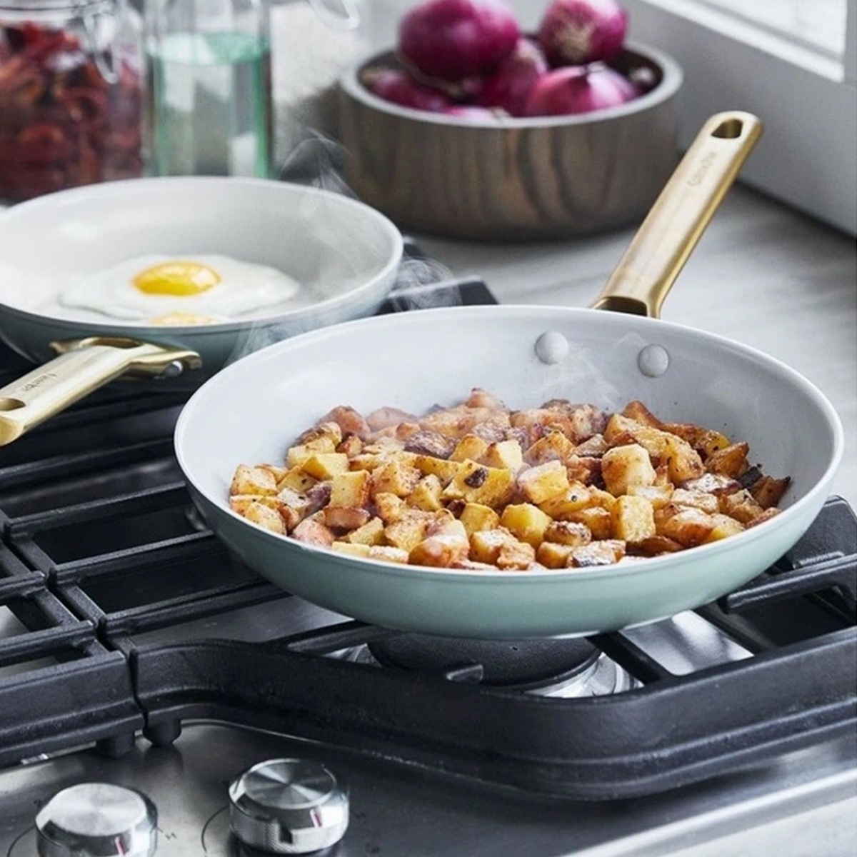 Padova フライパン&中華鍋 (20cm, 24cm, 28cm) 食器洗い機対応 オーブン対応 PFASフリー スモーキーブルー Padova フライパン&中華鍋 (20cm, 24cm, 28cm) 食器洗い機対応 オーブン対応 PFASフリー スモーキーブルー