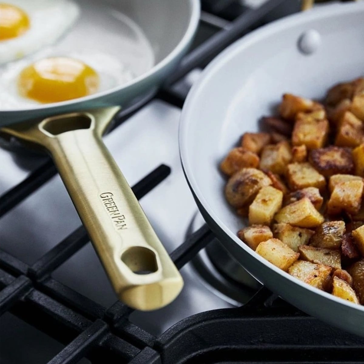 Padova フライパン&中華鍋 (20cm, 24cm, 28cm) 食器洗い機対応 オーブン対応 PFASフリー スモーキーブルー Padova フライパン&中華鍋 (20cm, 24cm, 28cm) 食器洗い機対応 オーブン対応 PFASフリー スモーキーブルー