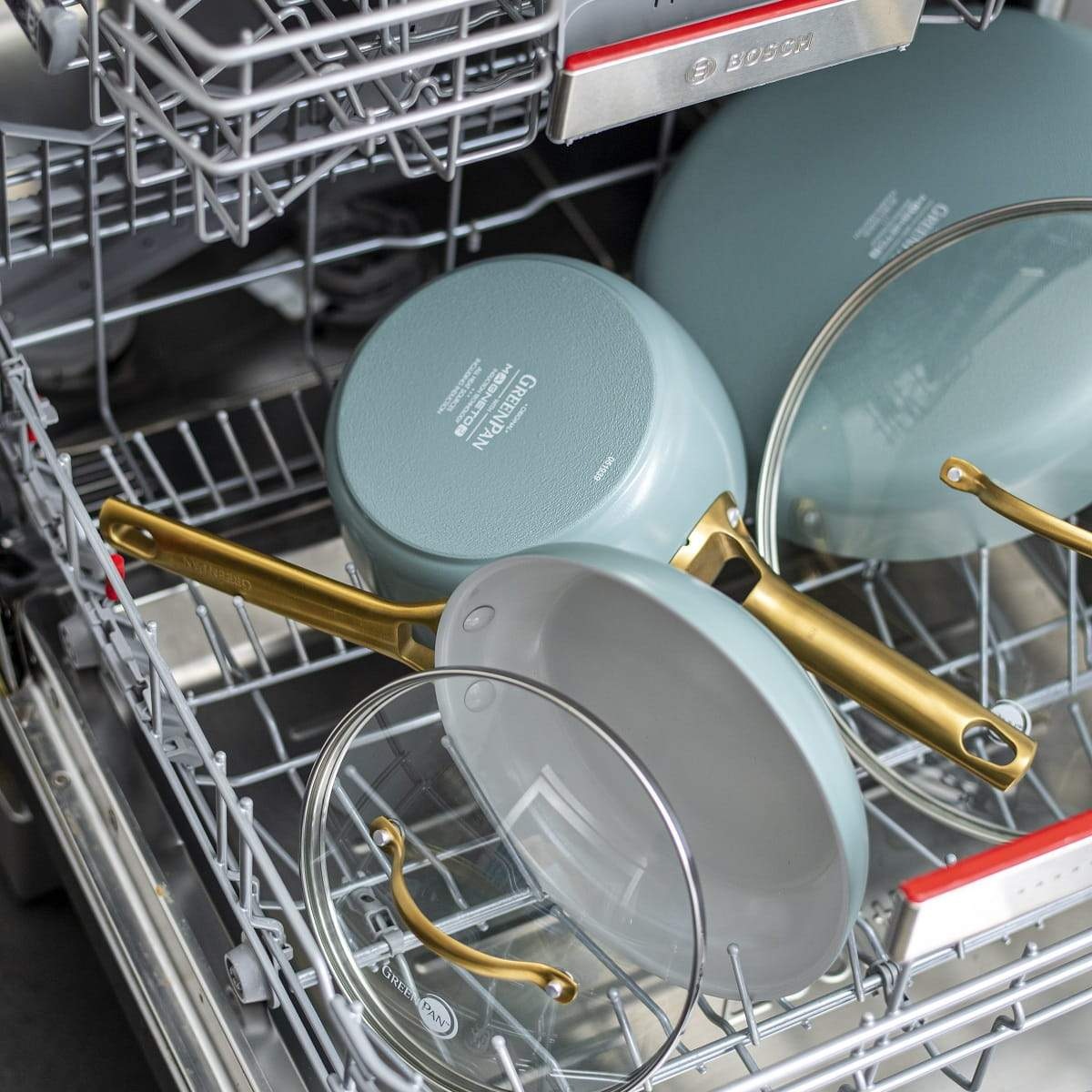 Padova フライパン&中華鍋 (20cm, 24cm, 28cm) 食器洗い機対応 オーブン対応 PFASフリー スモーキーブルー Padova フライパン&中華鍋 (20cm, 24cm, 28cm) 食器洗い機対応 オーブン対応 PFASフリー スモーキーブルー