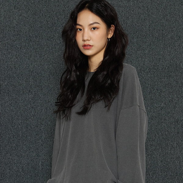 【A NOTHING】DROP-SHOULDER VELVET 1/2 TEE BTS ジョングク着用 A NOTHING】DROP-SHOULDER VELVET 1/2 TEE BTS ジョングク着用