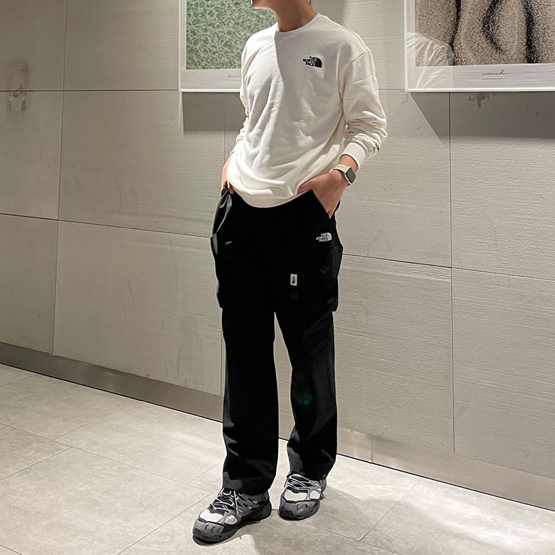 韓国正規品保証 関税負担なし NM5MP54A ESSENTIAL EX SWEATSHIRTSデイリー 基本 着装 男子 女子 人気 韓国 ファッション 男女共用 アウトドア