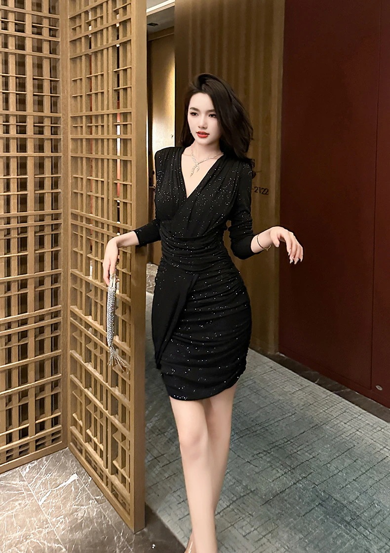 【JY.上品】 キラキラ ショートワンピ セクシー Vネック 秋 タイトスカート デート パーティードレス キャバ 着痩せ 大人 同窓会 披露宴 卒業式 結婚式 演奏会 ウェディング 二次会 発表会