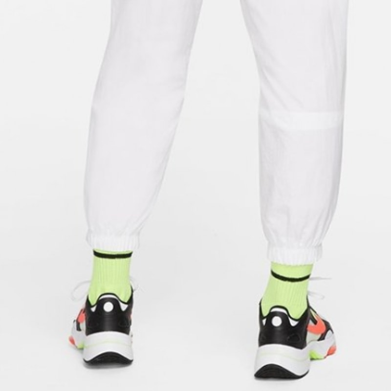 ナイキパンツウィメンズエッセンシャル HBR ウーブンパンツ DM6184-100 S2205 ナイキパンツウィメンズエッセンシャル HBR ウーブンパンツ DM6184-100 S2205