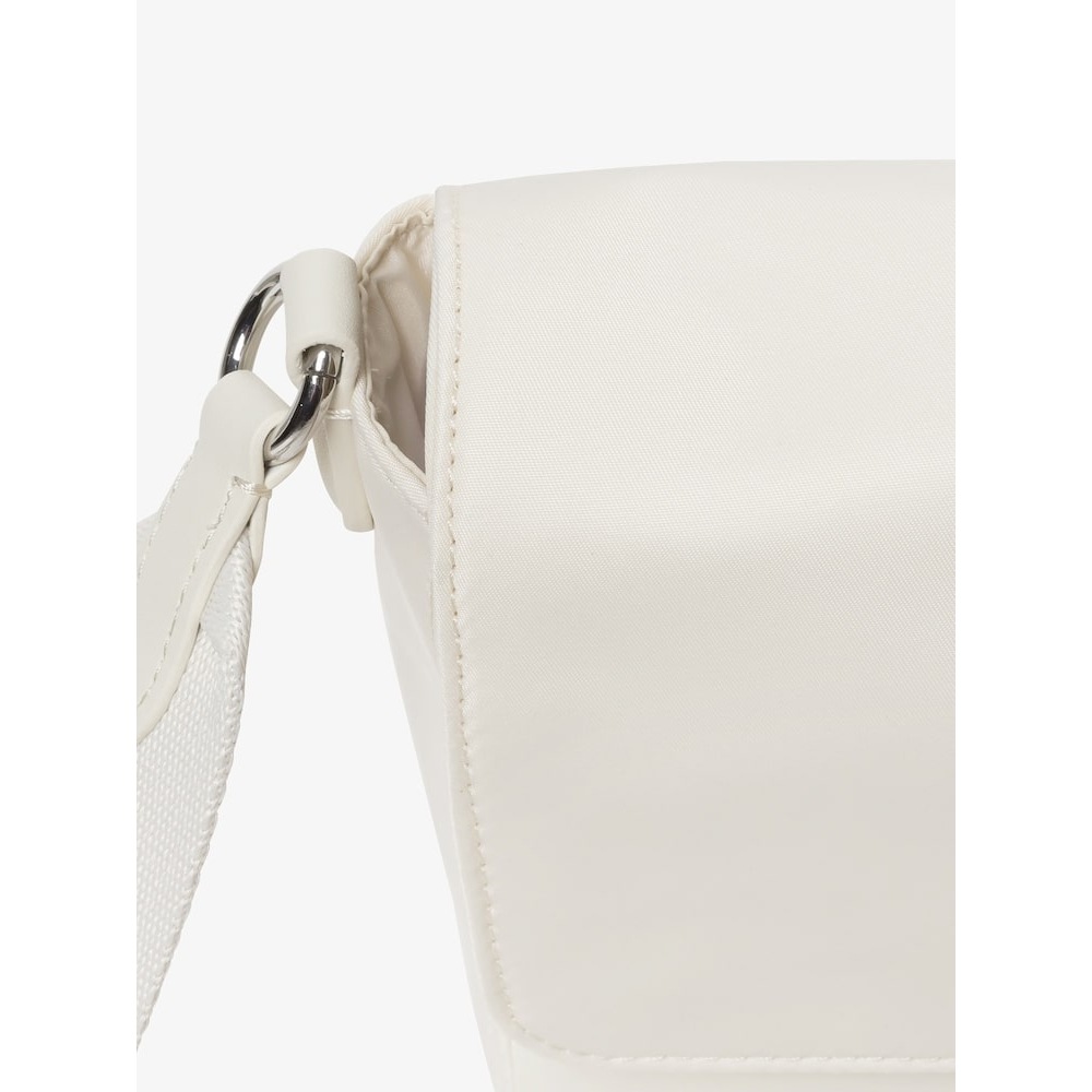 LACOSTE 女性用イジー (IZZIE) フラップクロスボディバッグ NF4812Y54N C87 Q2NNF4812Y54NC87 LACOSTE 女性用イジー (IZZIE) フラップクロスボディバッグ NF4812Y54N C87 Q2NNF4812Y54NC87