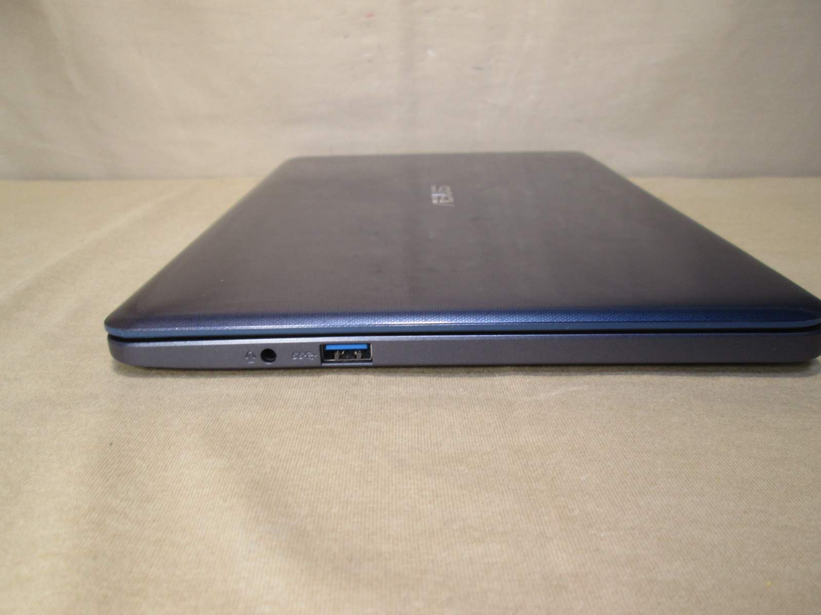 E203MA-4000G2【Celeron N4000 1.1GHz】　【Windows10 Home】Office [91228]