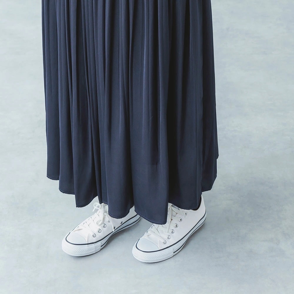 【2025秋冬】sosotto ソソット アンティークサテン 消しプリーツスカート ロングスカート ウエストゴム 無地 裏地付き 2025AW