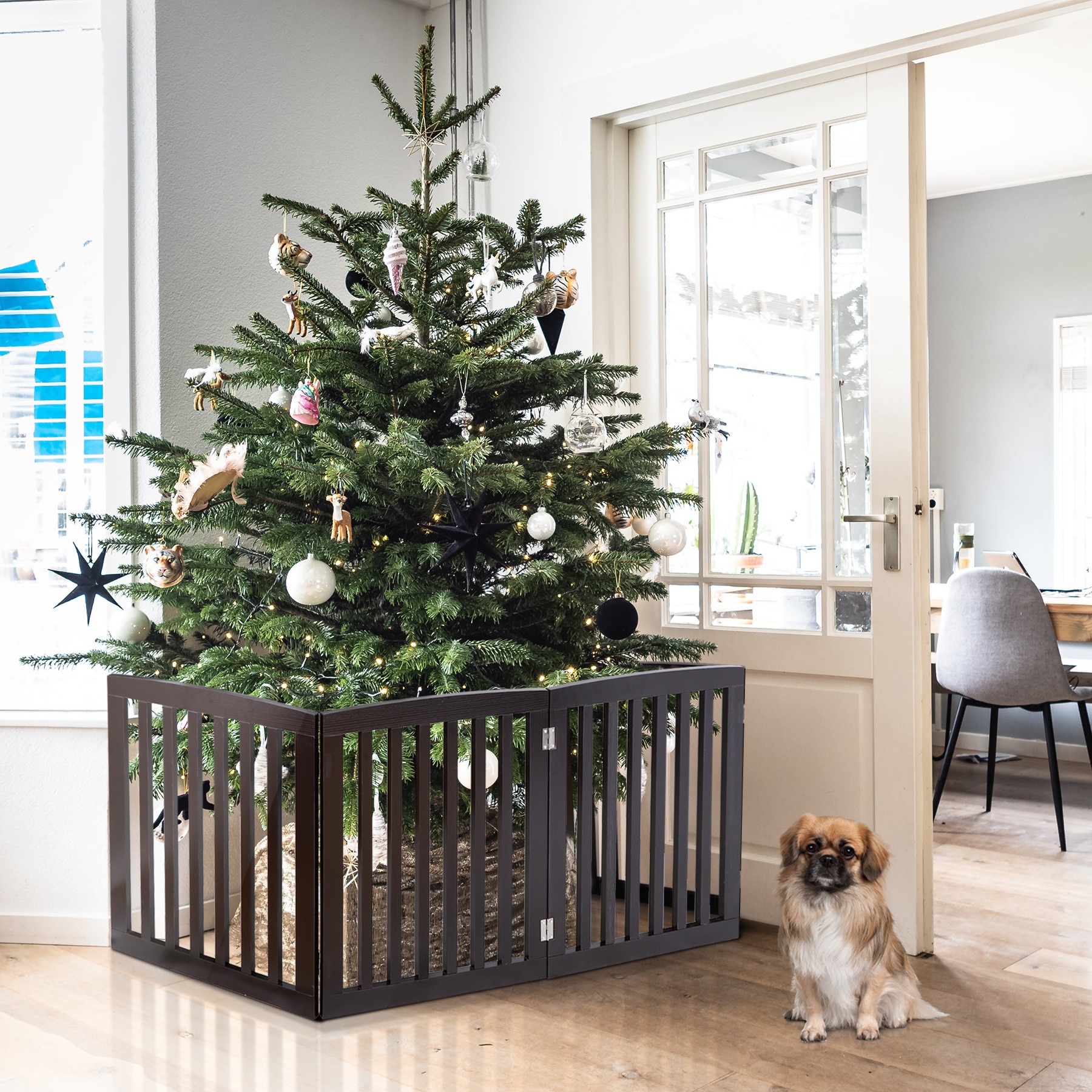 選べる3色　人気　白　新色　茶色　灰色　木製犬用ゲート 折り式バリア ペット用家具 フェンス 4枚 ペットゲート 折り式 安全柵 小型犬 中型犬 ペットガード 208x61cmx1.8cm