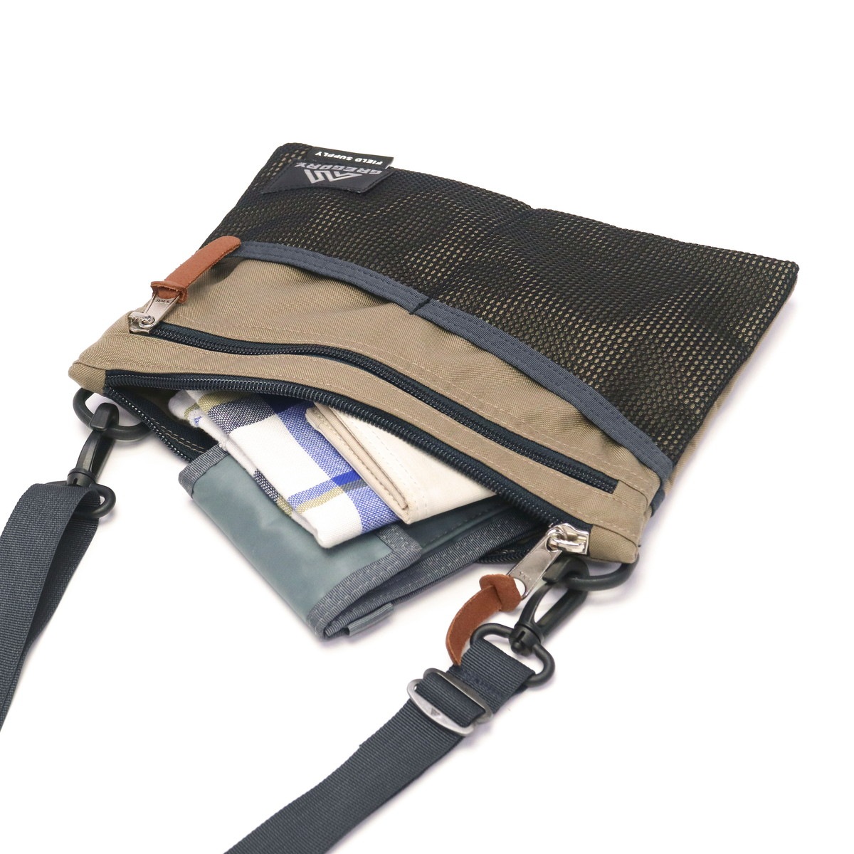 日本正規品 ショルダー サコッシュ ミニショルダー 小さめ 難燃加工 軽量 アウトドア メンズ レディース 2L 斜め掛け ブランド フィールドサプライ クラシックサコッシュM 日本正規品 ショルダー サコッシュ ミニショルダー 小さめ 難燃加工 軽量 アウトドア メンズ レディース 2L 斜め掛け ブランド フィールドサプライ クラシックサコッシュM