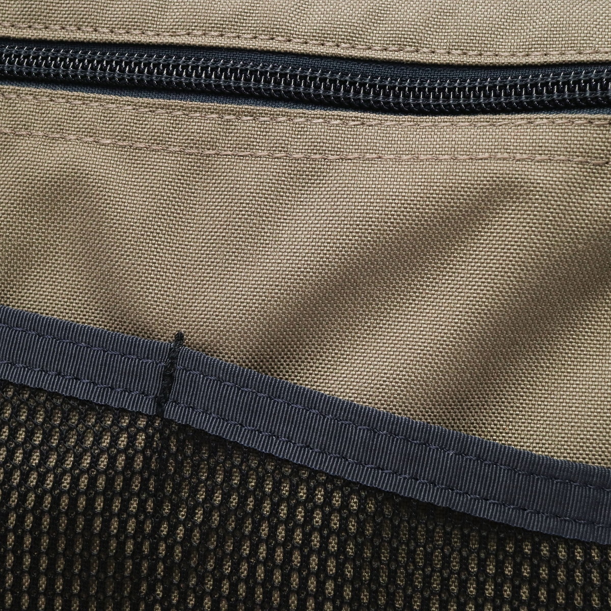 日本正規品 ショルダー サコッシュ ミニショルダー 小さめ 難燃加工 軽量 アウトドア メンズ レディース 2L 斜め掛け ブランド フィールドサプライ クラシックサコッシュM 日本正規品 ショルダー サコッシュ ミニショルダー 小さめ 難燃加工 軽量 アウトドア メンズ レディース 2L 斜め掛け ブランド フィールドサプライ クラシックサコッシュM