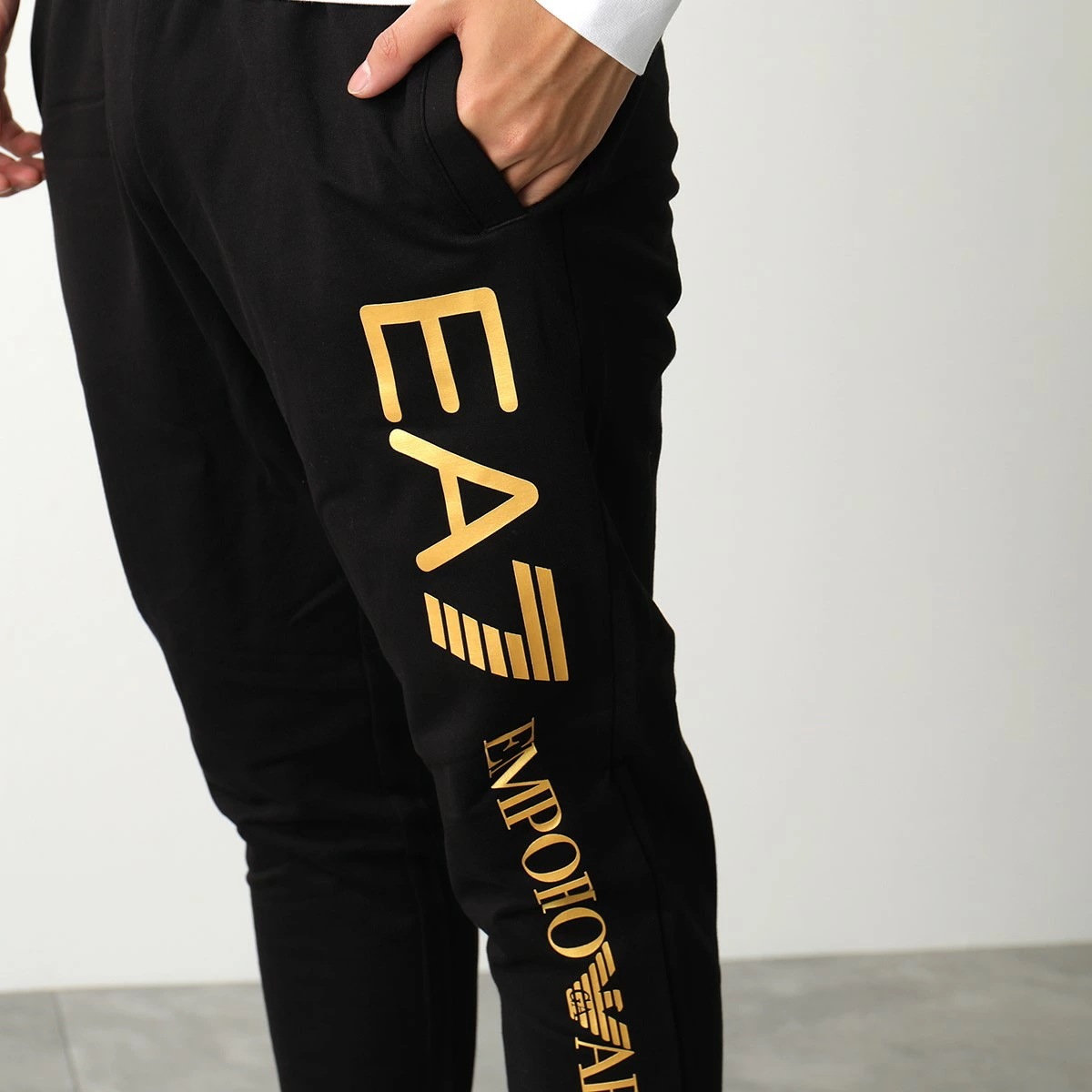 EA7 EMPORIO ARMANI エアセッテ エンポリオアルマーニ ジョガーパンツ Logo Series 8NPPC3 PJ05Z メンズ スウェットパンツ コットン ロゴ カラー2色 EA7 EMPORIO ARMANI エアセッテ エンポリオアルマーニ ジョガーパンツ Logo Series 8NPPC3 PJ05Z メンズ スウェットパンツ コットン ロゴ カラー2色