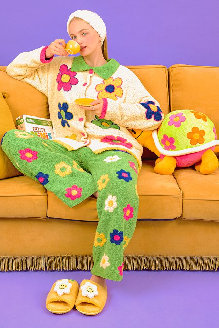Qoo10] WIGGLE WIGGLE wiggle wiggle pajama