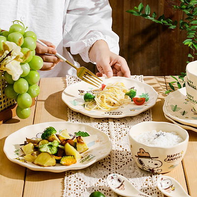 Qoo10] スヌーピー食器セット釉薬下彩電子レンジ加 : キッチン用品