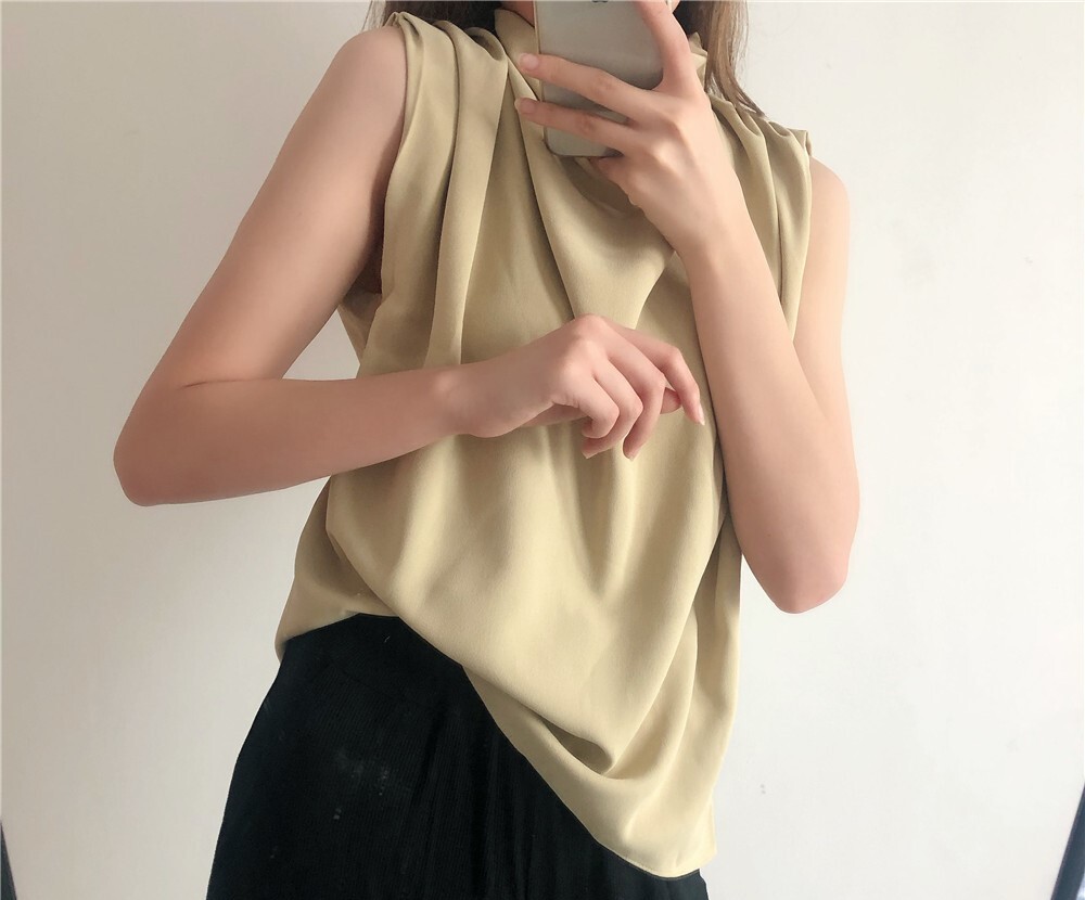 ノースリーブシャツ トップス スタンドカラー 無地 ホワイト カーキ レギュラー丈 ポリエステル XS S M L プリーツ ブラウス カットソー プルオーバー 袖なし 襟なし Iライン かわいい ノースリーブシャツ トップス スタンドカラー 無地 ホワイト カーキ レギュラー丈 ポリエステル XS S M L プリーツ ブラウス カットソー プルオーバー 袖なし 襟なし Iライン かわいい