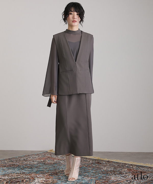 新品 atlo スリットスリーブジレ付きワンピース 結婚式 - メルカリ