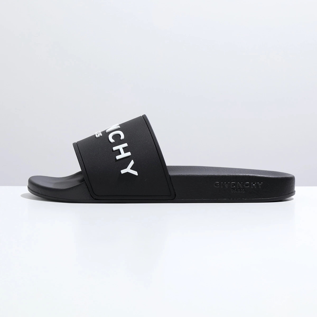 GIVENCHY ジバンシィ サンダル SLIDE FLAT SANDALS BE3004E1UM レディース フラット シャワーサンダル スポーツ スポサン ロゴ シューズ 靴 100/BLANC【 GIVENCHY ジバンシィ サンダル SLIDE FLAT SANDALS BE3004E1UM レディース フラット シャワーサンダル スポーツ スポサン ロゴ シューズ 靴 100/BLANC【