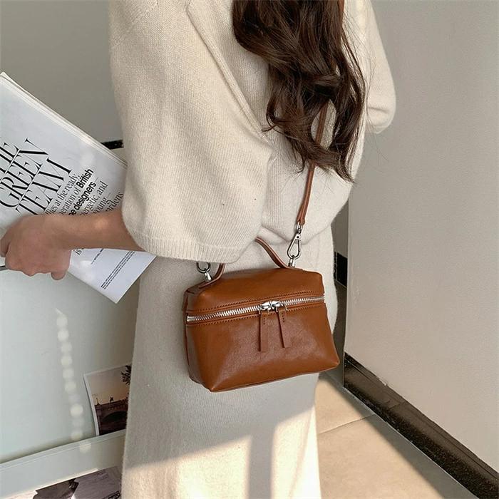 出荷が迅速である 独占販売 本革 ショルダーバッグ 小さめ レディース バニティバッグ 小さめ ミニショルダーバッグ レザー 斜め掛けバッグ ミニバッグ 軽い ファスナー付き 本革バッグ 肩 本日限り