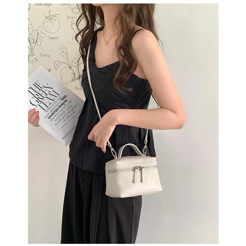 出荷が迅速である 独占販売 本革 ショルダーバッグ 小さめ レディース バニティバッグ 小さめ ミニショルダーバッグ レザー 斜め掛けバッグ ミニバッグ 軽い ファスナー付き 本革バッグ 肩 本日限り