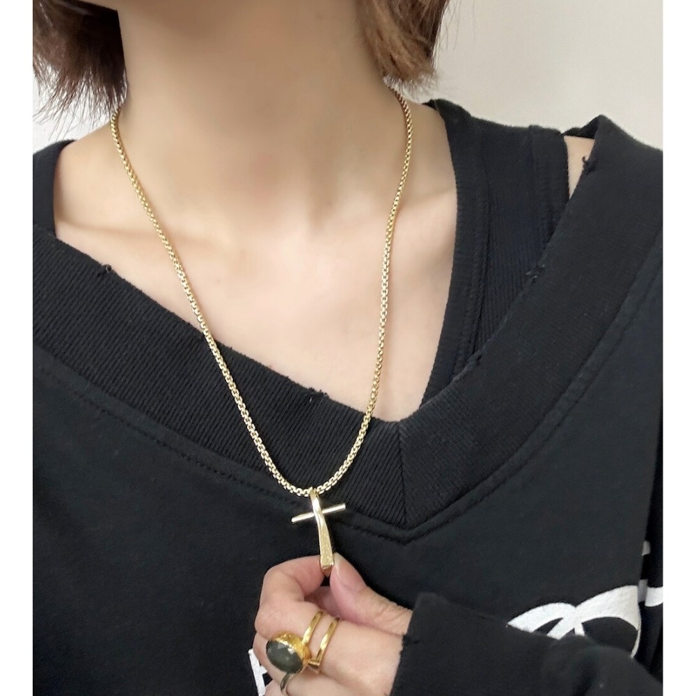 正規品 ショッパー付き 1AR by UNOAERRE 真鍮 ペアネックレス お揃い ペア クロスネックレス スネークチェーン ペンダント ゴールド ホワイトシルバー シンプル おしゃれ プレゼント 正規品 ショッパー付き 1AR by UNOAERRE 真鍮 ペアネックレス お揃い ペア クロスネックレス スネークチェーン ペンダント ゴールド ホワイトシルバー シンプル おしゃれ プレゼント