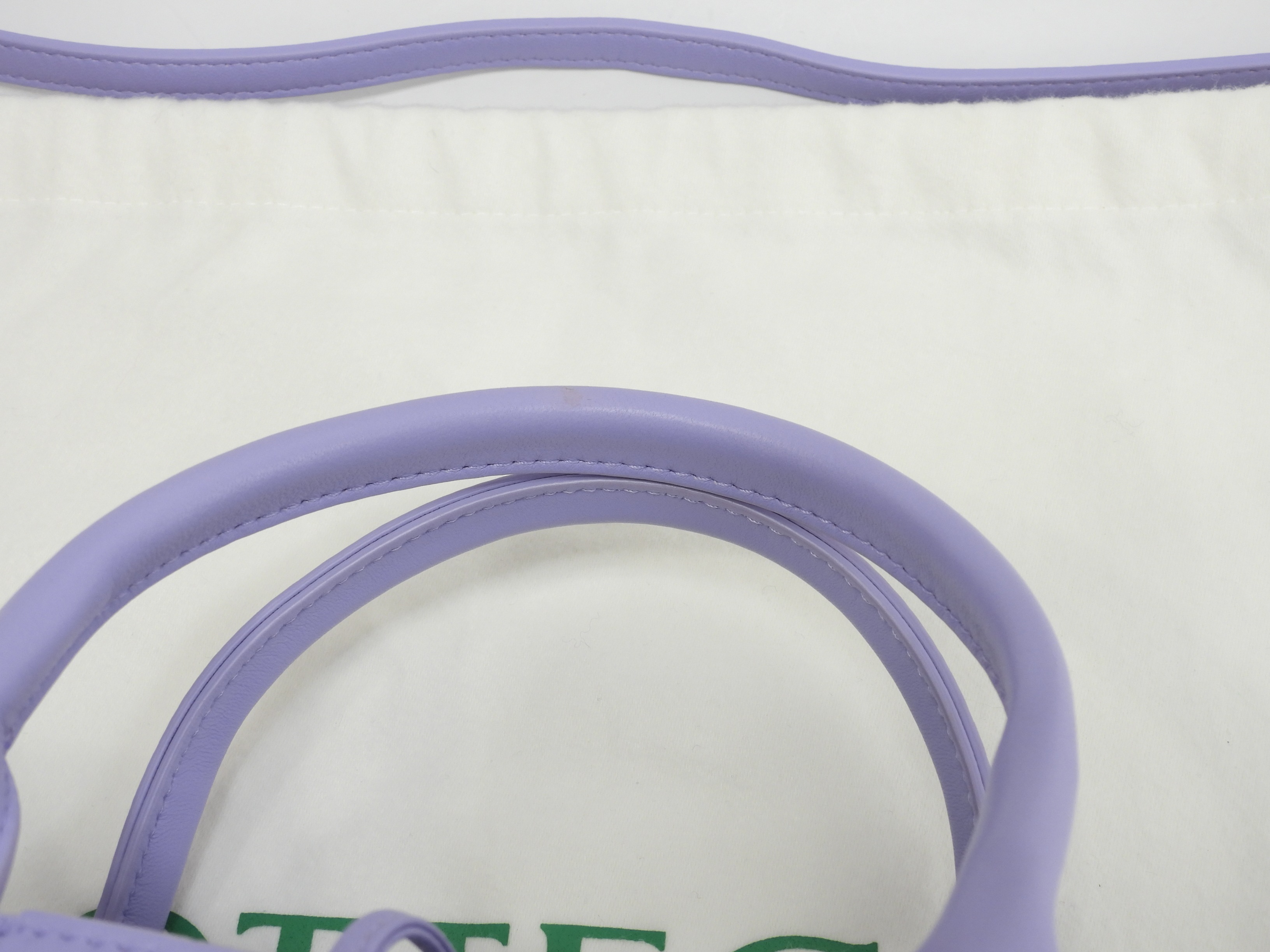 ミニトートバッグ アルコ レザー薄紫 s付ハンドバッグ 美品@B10212556N ミニトートバッグ アルコ レザー薄紫 s付ハンドバッグ 美品@B10212556N