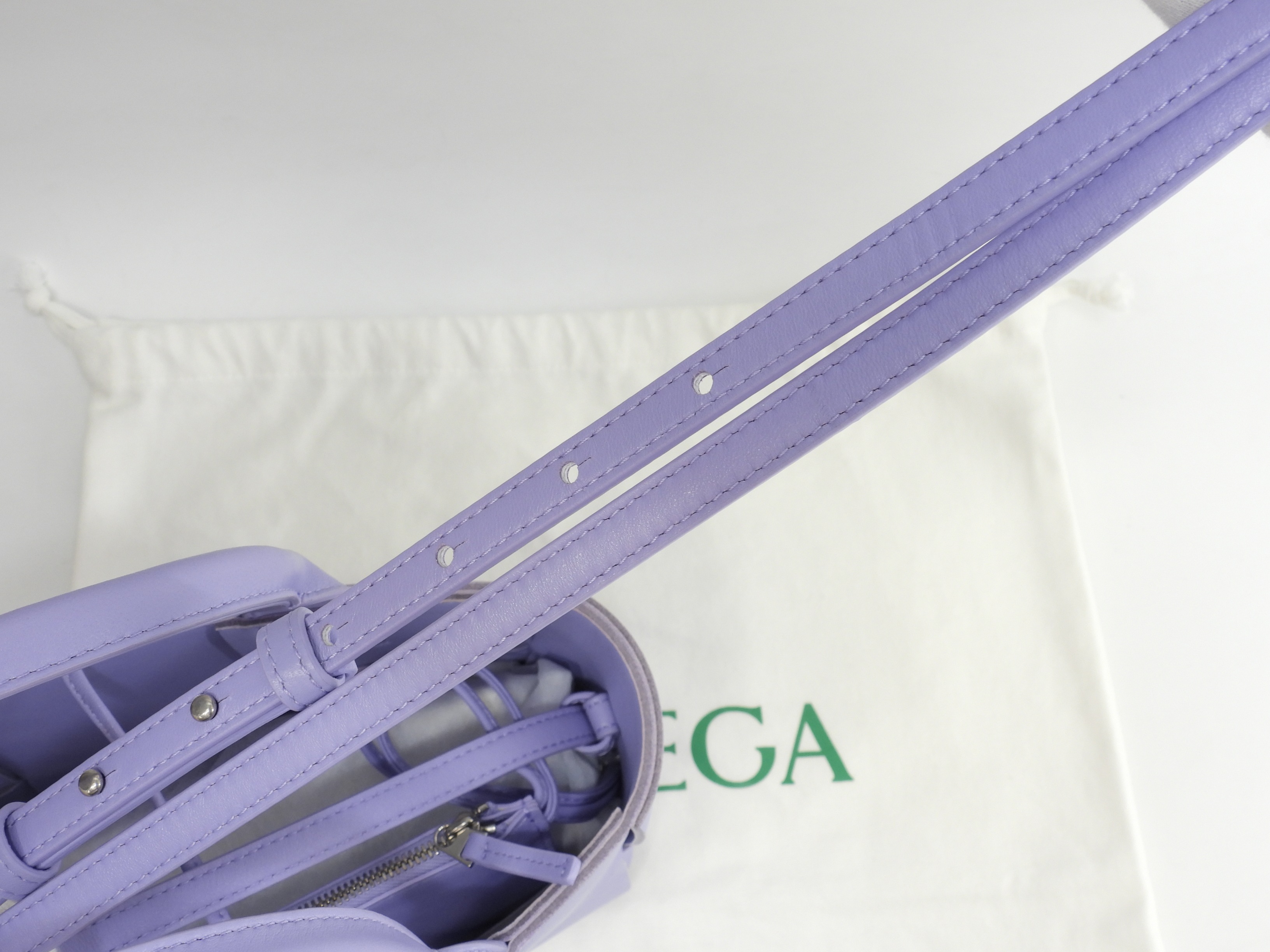 ミニトートバッグ アルコ レザー薄紫 s付ハンドバッグ 美品@B10212556N ミニトートバッグ アルコ レザー薄紫 s付ハンドバッグ 美品@B10212556N