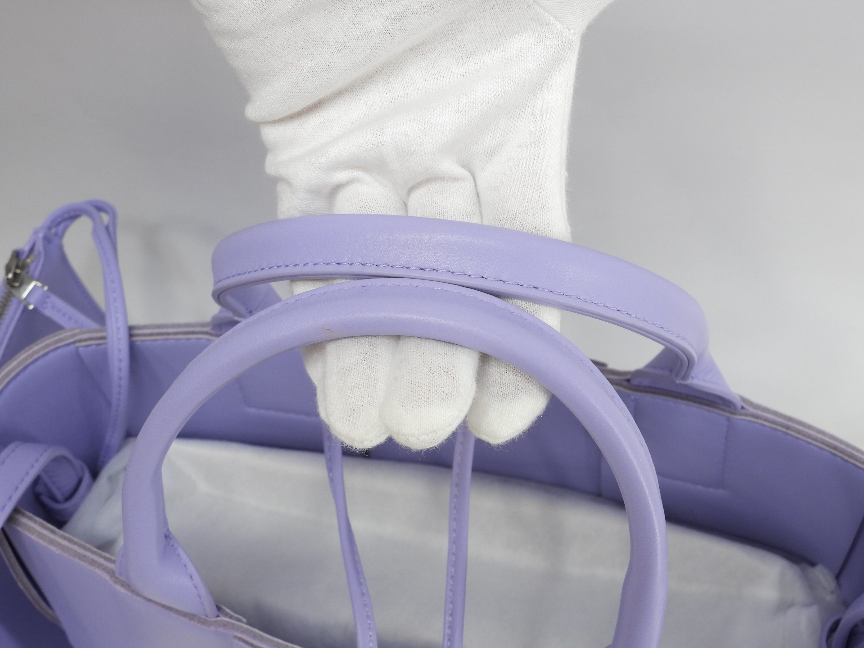 ミニトートバッグ アルコ レザー薄紫 s付ハンドバッグ 美品@B10212556N ミニトートバッグ アルコ レザー薄紫 s付ハンドバッグ 美品@B10212556N