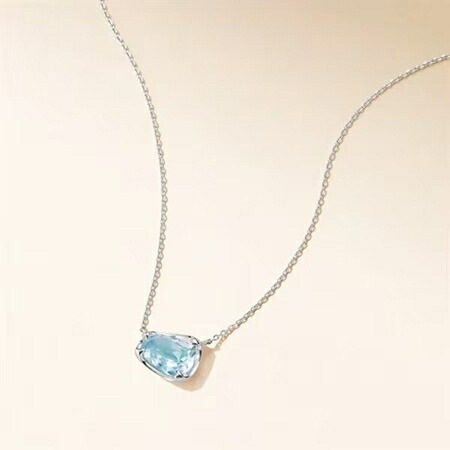 4cd519690【送料無料】【ラッピング無料】ヨンドシー 4℃ Summer Collection K10ホワイトゴールド ネックレス Luminous cutシリーズ 一粒 ブルー・トパーズ ブラ 4cd519690【送料無料】【ラッピング無料】ヨンドシー 4℃ Summer Collection K10ホワイトゴールド ネックレス Luminous cutシリーズ 一粒 ブルー・トパーズ ブラ