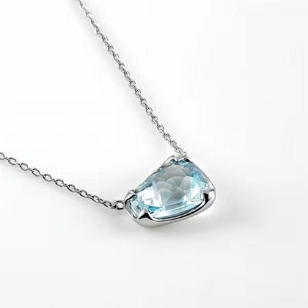 4cd519690【送料無料】【ラッピング無料】ヨンドシー 4℃ Summer Collection K10ホワイトゴールド ネックレス Luminous cutシリーズ 一粒 ブルー・トパーズ ブラ 4cd519690【送料無料】【ラッピング無料】ヨンドシー 4℃ Summer Collection K10ホワイトゴールド ネックレス Luminous cutシリーズ 一粒 ブルー・トパーズ ブラ