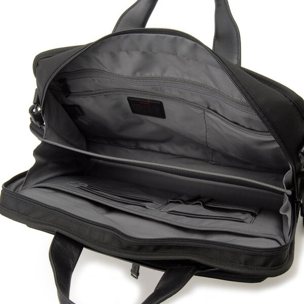 トゥミ ブリーフケース ブラック 02603182 D3 SLIM THREE WAY BRIEF BLACK 並行輸入品 トゥミ ブリーフケース ブラック 02603182 D3 SLIM THREE WAY BRIEF BLACK 並行輸入品