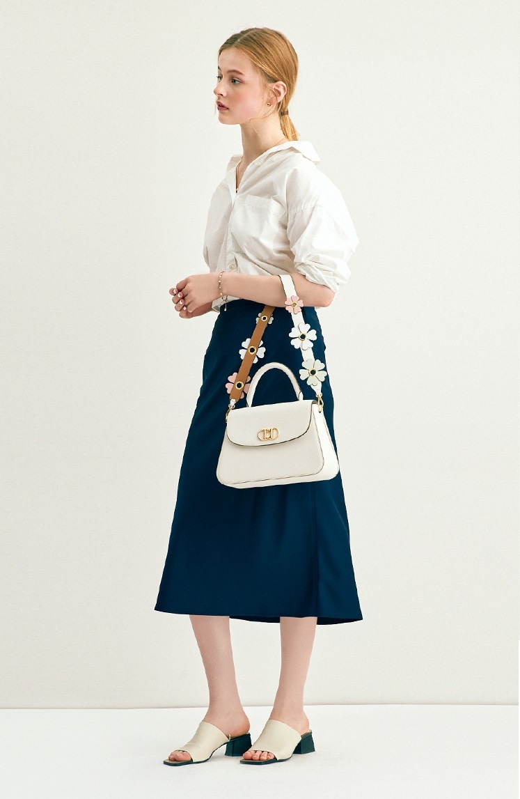 ORYANY 韓国人気 Lady Satchel M 2色 新商品 韓国人気 韓国ファッション 女性バッグ ショルダーバッグ クロスバック 大学生 ファッションバッグ ハンドバッグ ORYANY 韓国人気 Lady Satchel M 2色 新商品 韓国人気 韓国ファッション 女性バッグ ショルダーバッグ クロスバック 大学生 ファッションバッグ ハンドバッグ