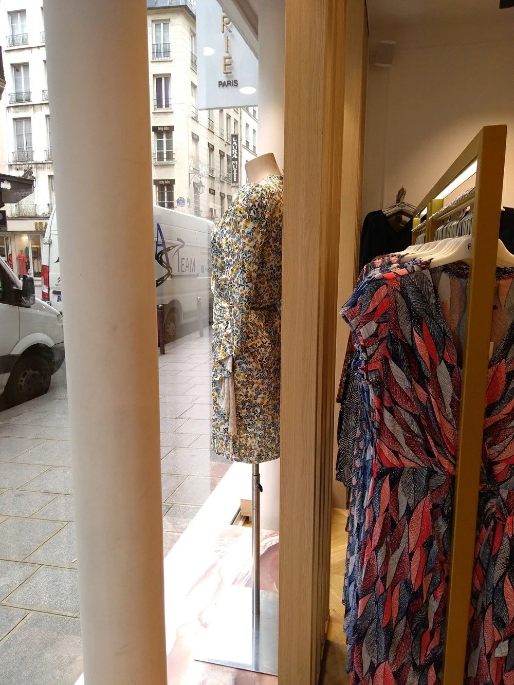 エジェリワンピース EGERIEワンピース T1 T2 T3サイズ 七分袖 ミモレ丈ワンピース 幾何柄 襟 ジャージー インポートワンピース マルチ エジェリワンピース EGERIEワンピース T1 T2 T3サイズ 七分袖 ミモレ丈ワンピース 幾何柄 襟 ジャージー インポートワンピース マルチ