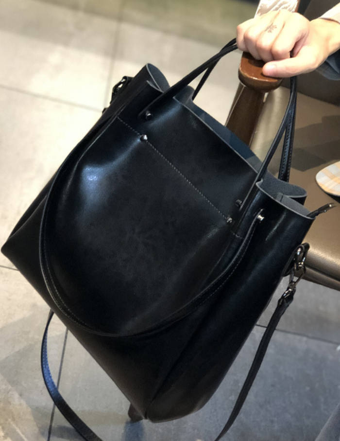 今だけ!トートバッグ 本革 レディース a4 通勤 大きめ ファスナー付き A4対応 2way ハンドバッグ 牛革 通勤バッグ トートバッグ 大容量 弁当 光沢 収納 大きめ 年中 大人 本革バッグ 今だけ!トートバッグ 本革 レディース a4 通勤 大きめ ファスナー付き A4対応 2way ハンドバッグ 牛革 通勤バッグ トートバッグ 大容量 弁当 光沢 収納 大きめ 年中 大人 本革バッグ