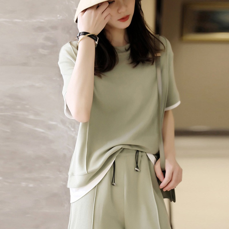 2点セット セットアップ 上下セット Tシャツ カットソー 半袖 ハイネック ミディアム丈 重ね着風 ハーフパンツ ワンプリーツ ウエストゴム 部屋着 ルームウエア かわいい 大人可愛い きれいめ 2点セット セットアップ 上下セット Tシャツ カットソー 半袖 ハイネック ミディアム丈 重ね着風 ハーフパンツ ワンプリーツ ウエストゴム 部屋着 ルームウエア かわいい 大人可愛い きれいめ