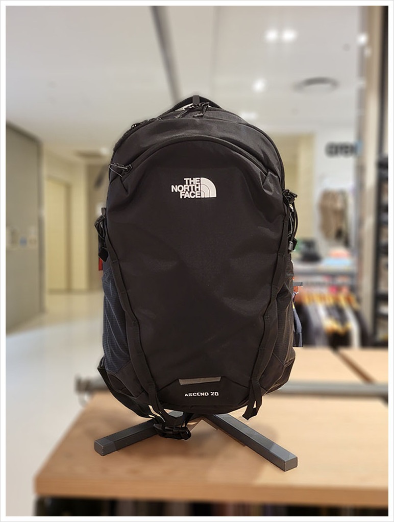 NM2SQ10 ASCEND LT 20 リュック リュックサック バックパック 登山 トレッキング アウトドア キャンプ ビジネス 大容量 たっぷり ビッグショット ホットショット 韓国 20L