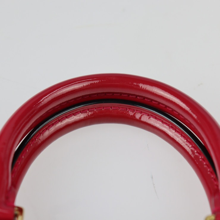 超美品 LOUIS VUITTON ルイ ヴィトン ハンドバッグ M91606 アルマ BB ヴェルニ パテントレザー ポムダムール レッド系 ゴールド金具 2WAY ショルダ【本物保証】 超美品 LOUIS VUITTON ルイ ヴィトン ハンドバッグ M91606 アルマ BB ヴェルニ パテントレザー ポムダムール レッド系 ゴールド金具 2WAY ショルダ【本物保証】
