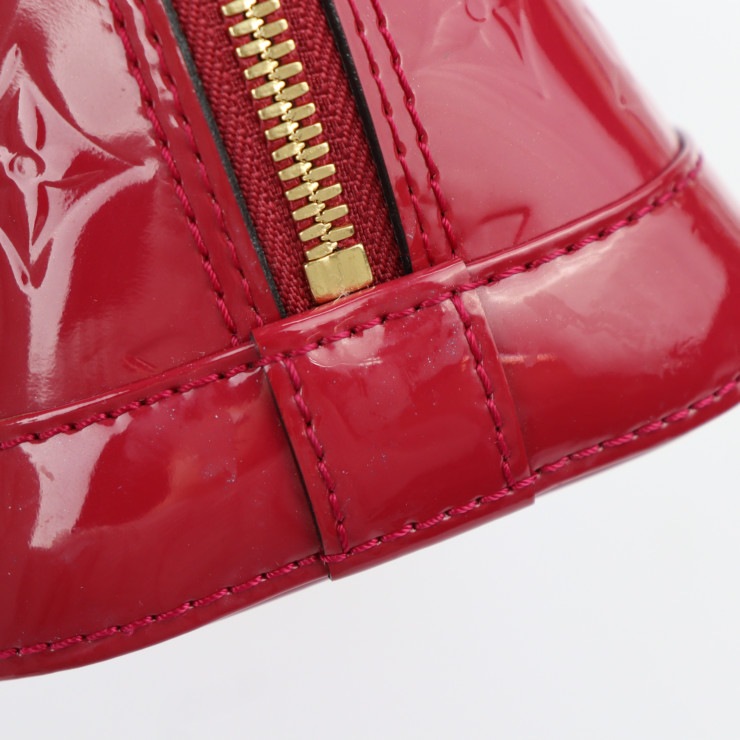 超美品 LOUIS VUITTON ルイ ヴィトン ハンドバッグ M91606 アルマ BB ヴェルニ パテントレザー ポムダムール レッド系 ゴールド金具 2WAY ショルダ【本物保証】 超美品 LOUIS VUITTON ルイ ヴィトン ハンドバッグ M91606 アルマ BB ヴェルニ パテントレザー ポムダムール レッド系 ゴールド金具 2WAY ショルダ【本物保証】